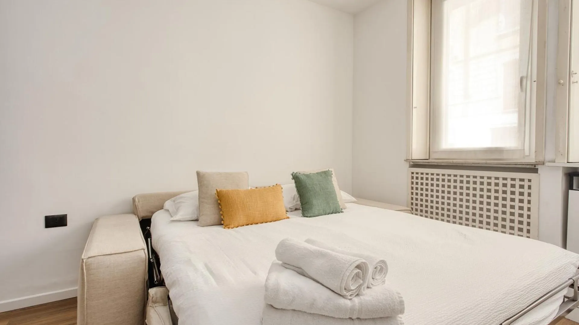 Confort Apartment - Nolo Milano 0*, Milan Italy